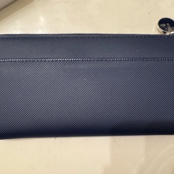 Lacoste authentic women’s wallet - Picture 2 of 8